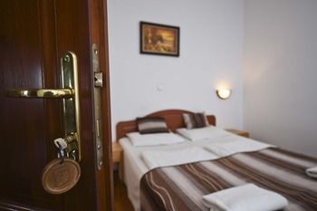 Hotel Rubinia 埃格尔 外观 照片