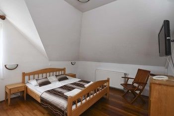 Hotel Rubinia 埃格尔 外观 照片