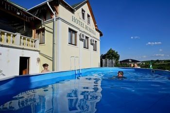 Hotel Rubinia 埃格尔 外观 照片